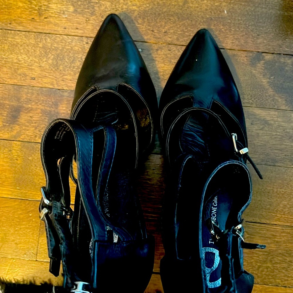 Wishbone heels